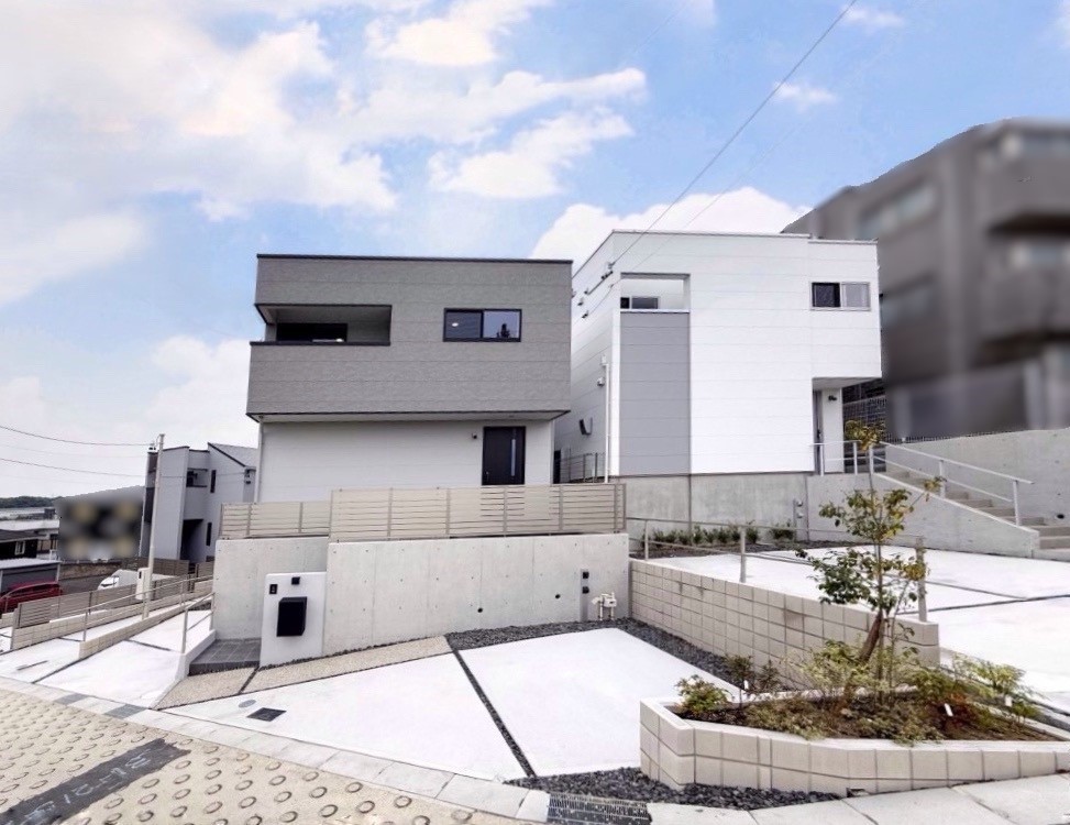 プラセシオンガーデン<br />
名東西山ヒルズ